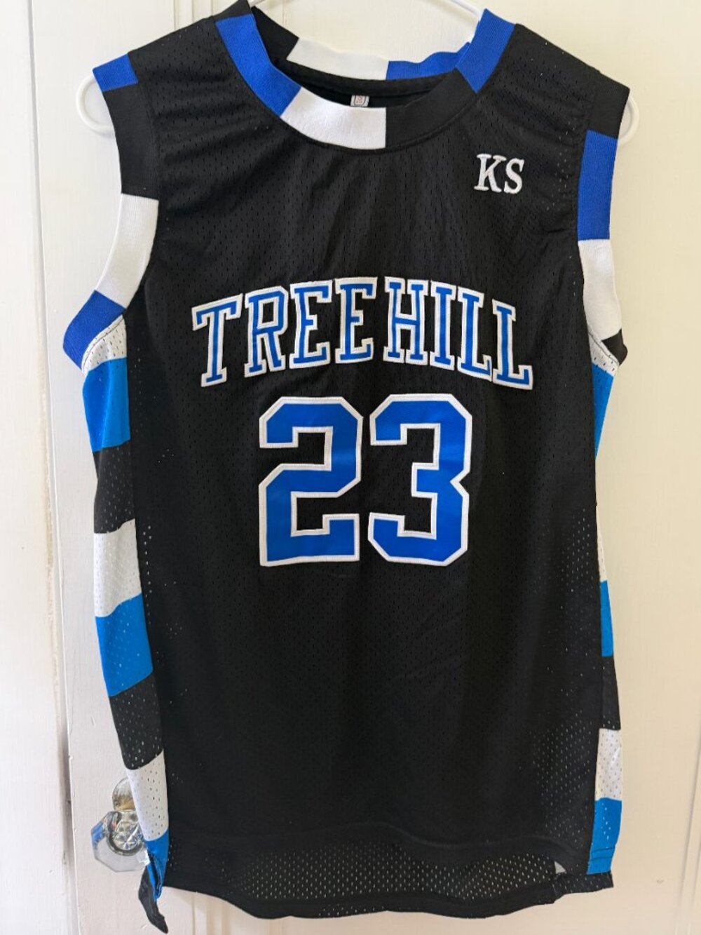 One Tree Hill Nathan Scott #23 Ravens Basketball Jersey Small